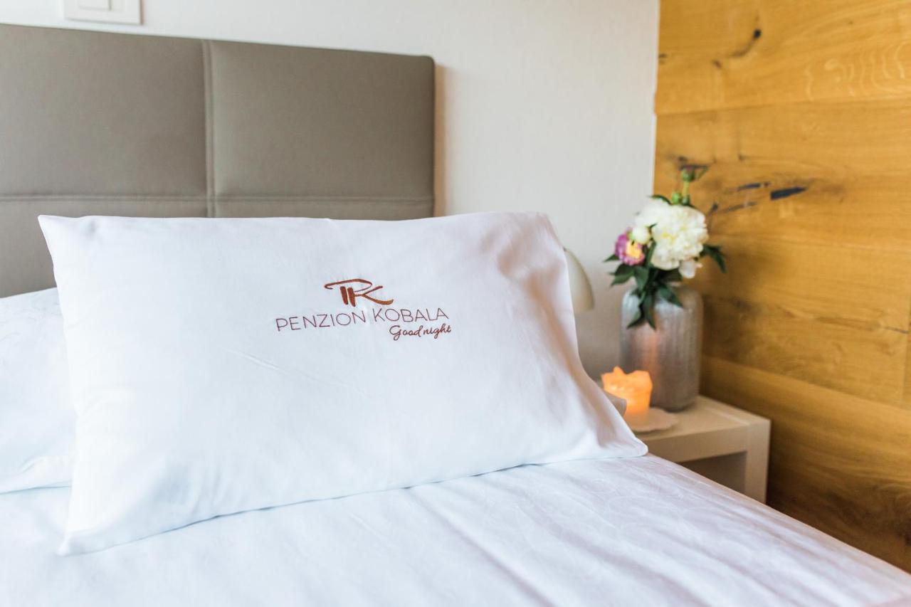 Hotel Penzion Kobala Толмин Экстерьер фото