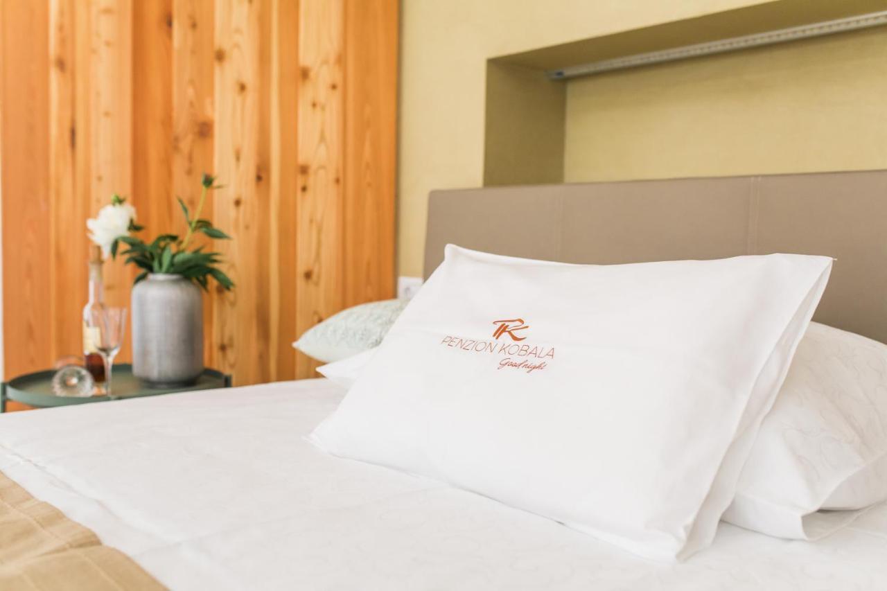 Hotel Penzion Kobala Толмин Экстерьер фото