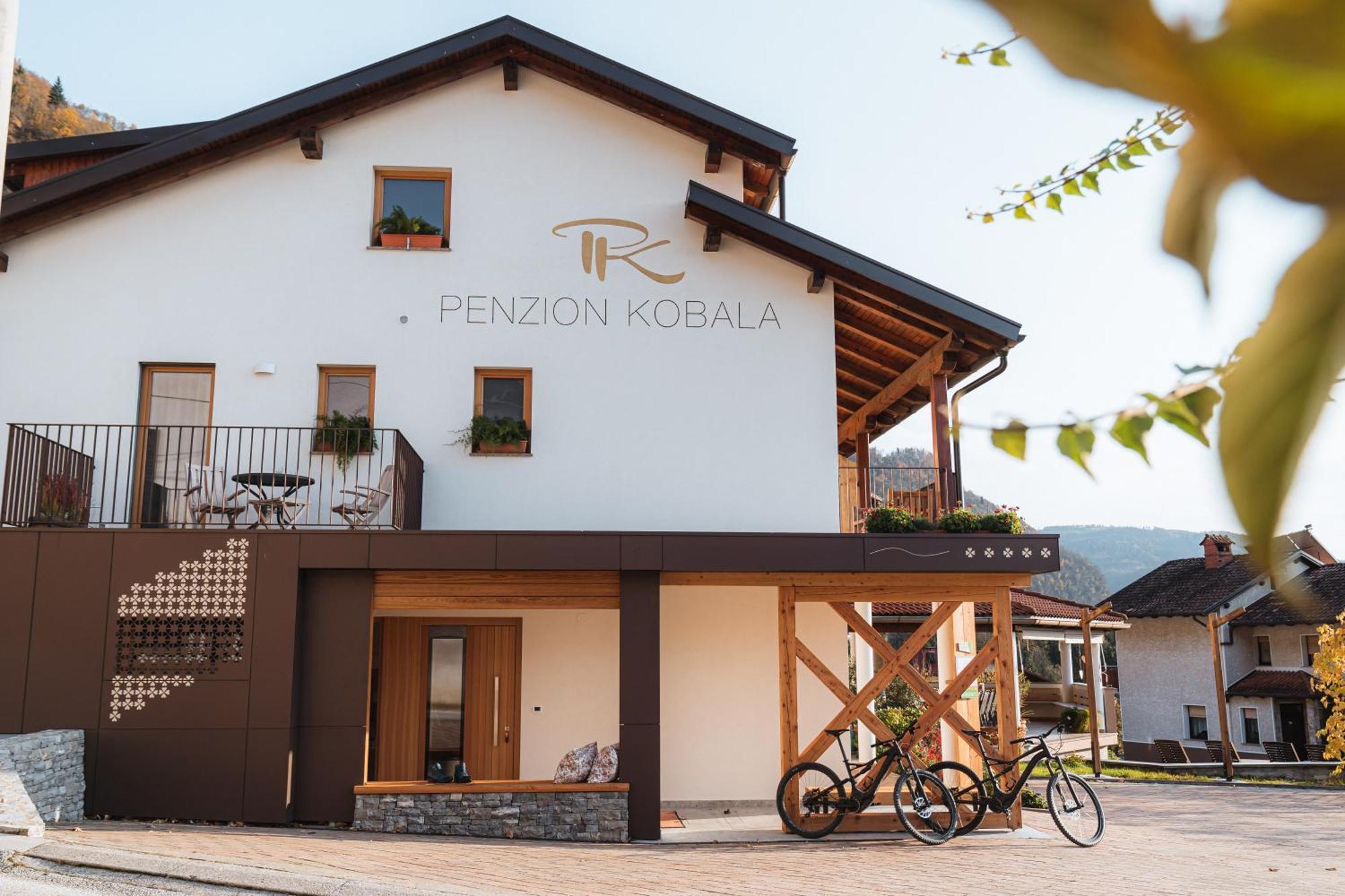 Hotel Penzion Kobala Толмин Экстерьер фото