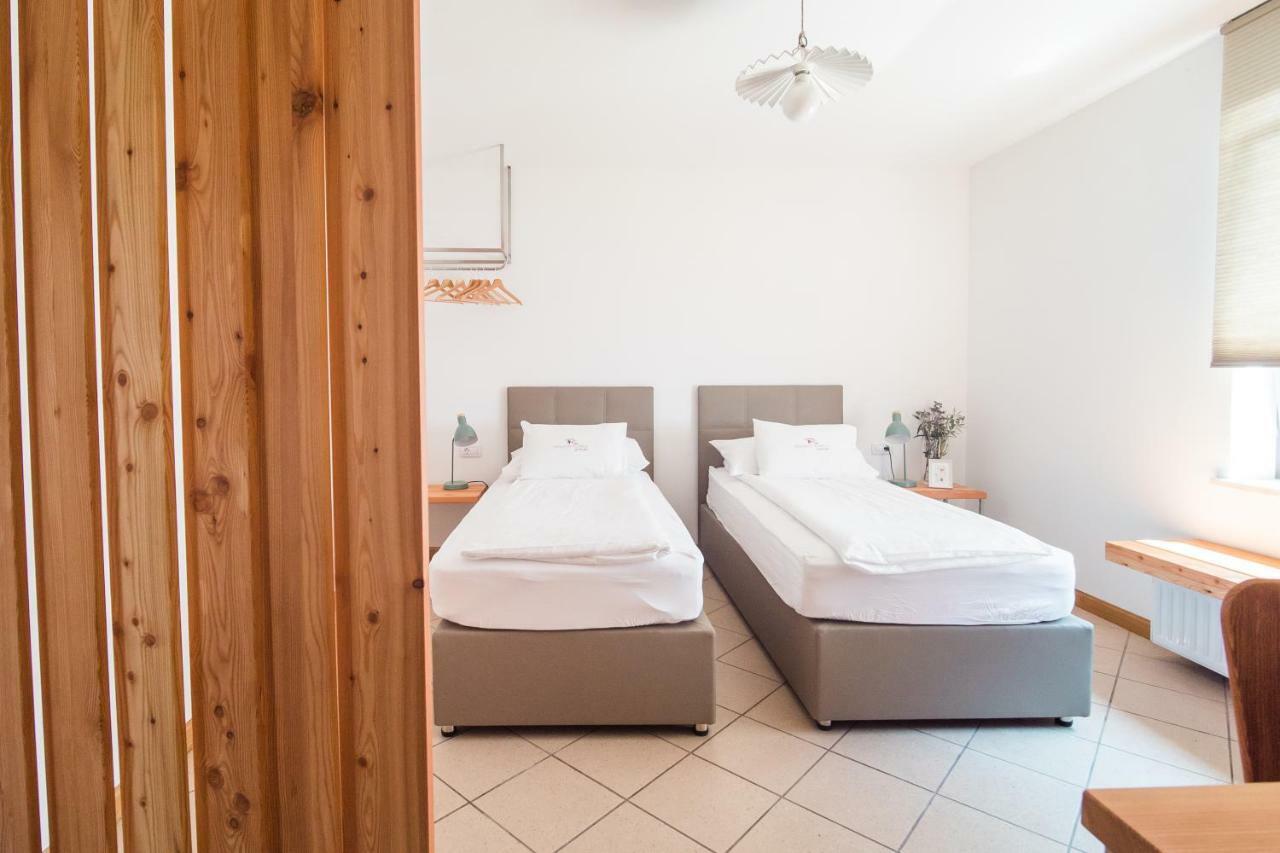 Hotel Penzion Kobala Толмин Экстерьер фото
